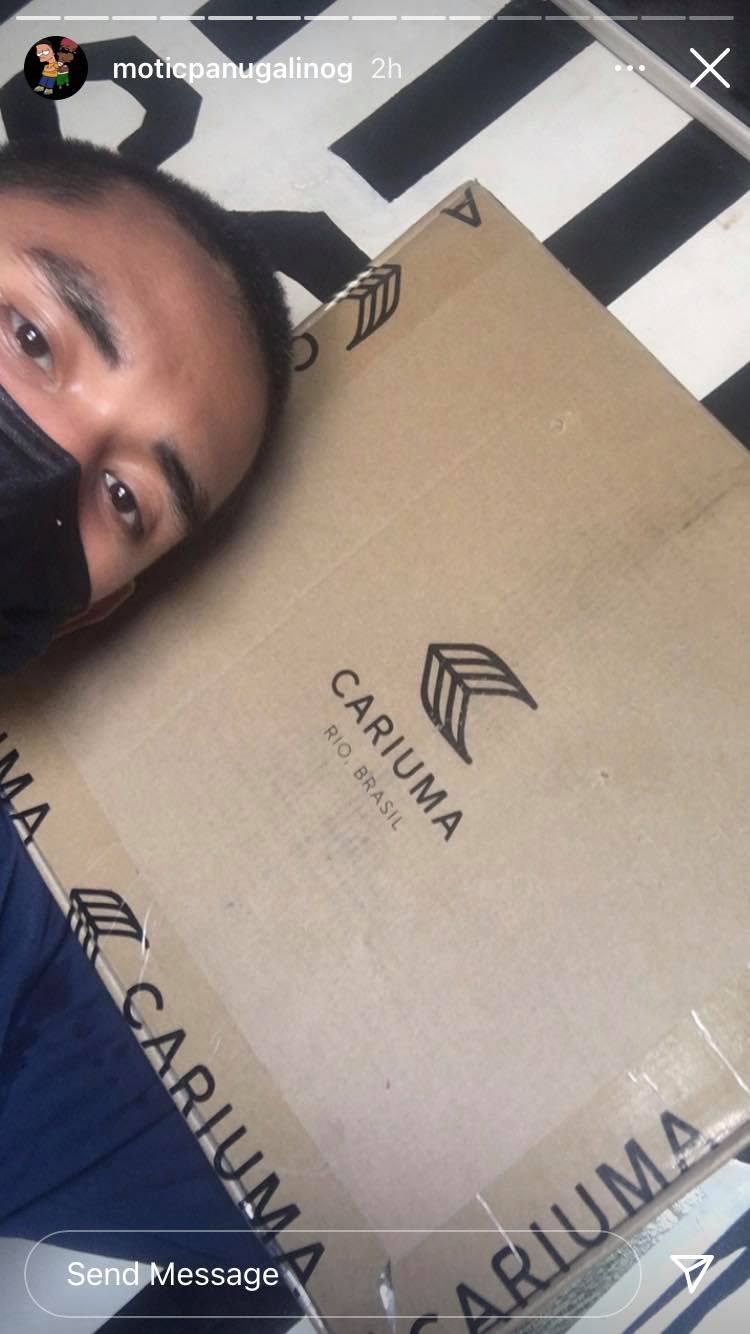 Motic Panugalinog posted an Instagram stroy that he got a Cariuma package