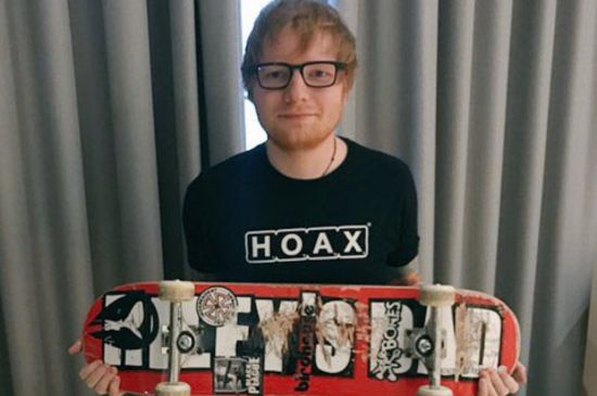 Ed Sheeran with a Skateboard