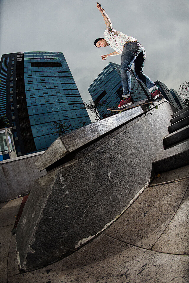 JamieThomas frontside feeble grind