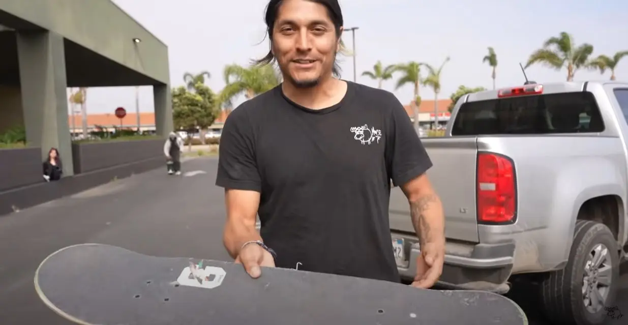 Moose Skates His Board Backwards Moose Skates His Board Backwards