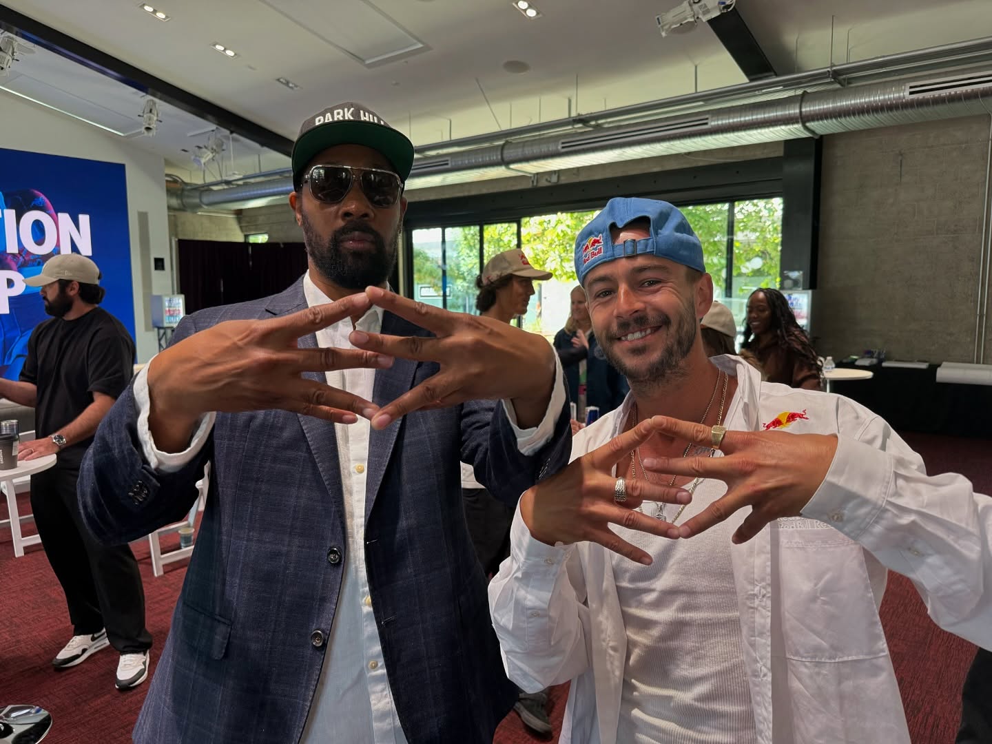 TJ Rogers Teaches Wu-Tang Clan's RZA the Sk8Mafia Sign TJ Rogers Teaches Wu-Tang Clan's RZA the Sk8Mafia Sign