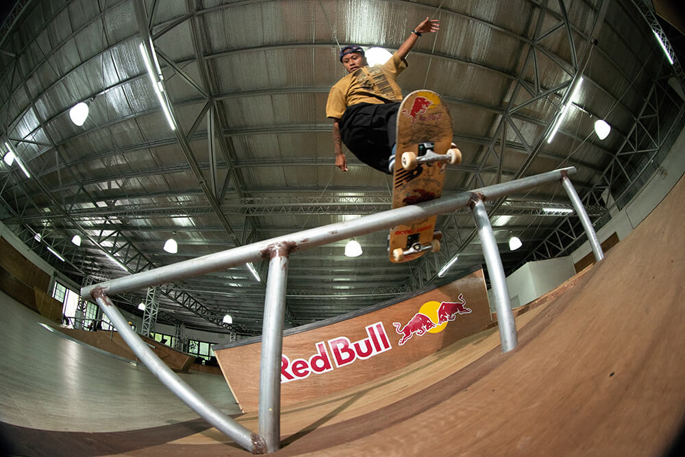 Magie Didal frontside boardslide